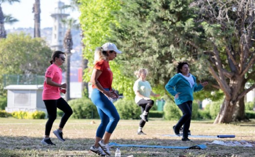 Konak'ta açık havada spor keyfi başladı