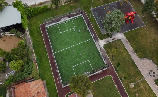 Konak'tan Yenidoğan Parkı'na modern saha