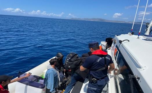 Muğla'da 33 kaçak göçmen kurtarıldı