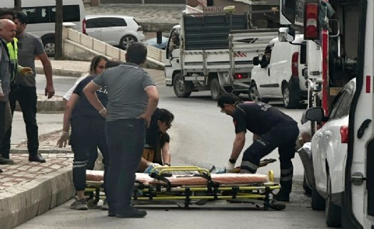 Otomobil çöp kamyonuna çarptı: 1 yaralı