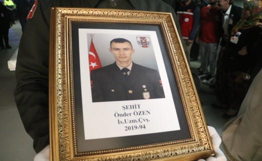 Şehit uzman çavuşun cenazesi, memleketi Afyonkarahisar'a getirildi