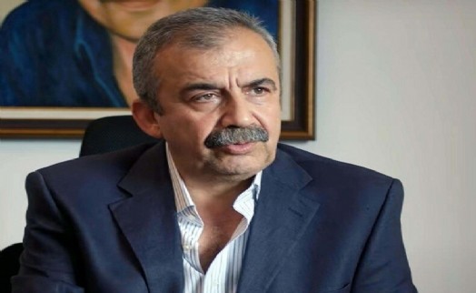 Sırrı Süreyya Önder, rol aldığı filmi izleyemedi