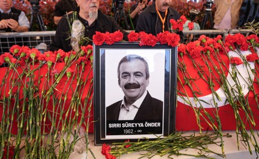 Sırrı Süreyya Önder son yolculuğuna uğurlandı...