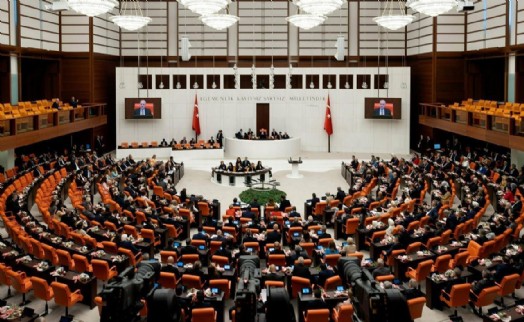 TRT'ye ilişkin düzenlemeleri de içeriyor: Torba kanun teklifi Meclis'te kabul edildi