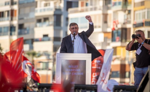 Tugay Gündoğdu'da yurttaşlara seslendi: Bu millet esareti kabul etmez!