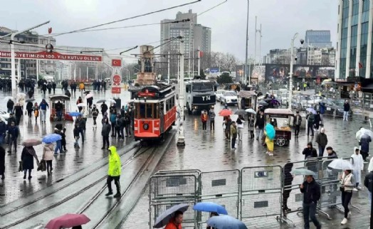 Valilikten Taksim ve Şişhane metro istasyonlarını kapatma kararı
