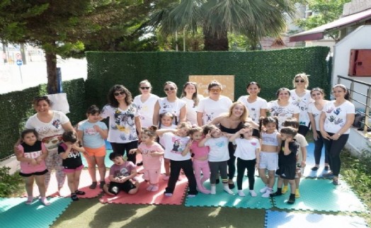 Yuvamız İzmir'de anneleri mutlu eden etkinlikler