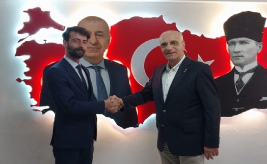 Zafer Partisi Karşıyaka'da görev değişimi