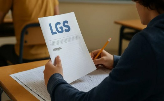 'LGS soruları sınav bitmeden WhatsApp grubunda paylaşıldı' iddiası