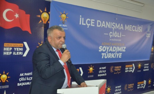 AK Parti Çiğli'den sert eleştiriler: Eş dost akraba suçlaması