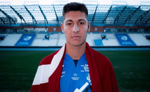 Altay'a Efe'den bonus şoku!