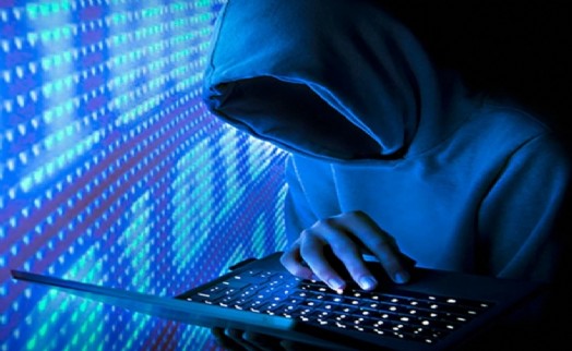 Aralarında İzmir de var... 9 ilde siber suçlara karşı operasyon!