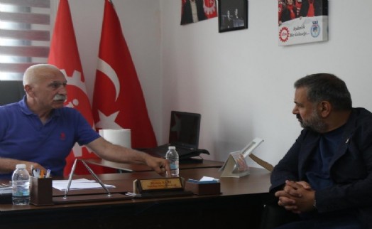 Aslanoğlu'ndan DİSK'e ikinci ziyaret ve siyasi mesaj sitemi