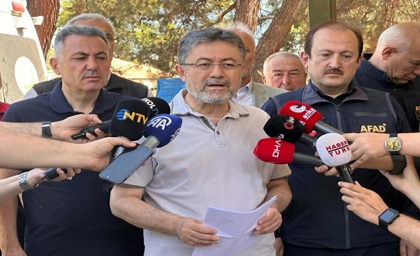 Bakan Yumaklı'dan İzmir yangınlarına ilişkin açıklama: 'Enerjisi düşürüldü ama...'