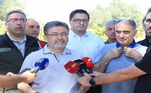 Bakan Yumaklı'dan Manisa yangını açıklaması: Sadece bir nokta kaldı!