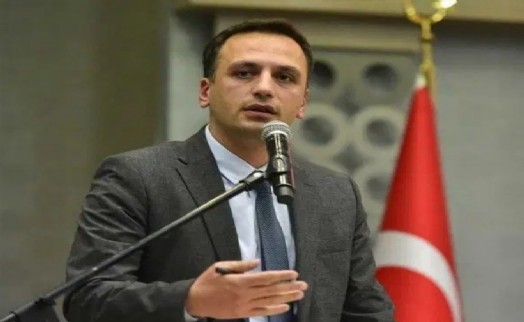 Başkan Eşki'den Çıray'ın ‘müdür' iddialarına yanıt: ‘Yakınınız belediyede kadro aldı!'