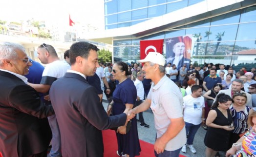 Başkan İrfan Önal, personeliyle bayramlaştı