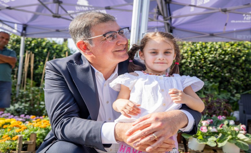 Başkan Tugay'a Babalar Günü sürprizi