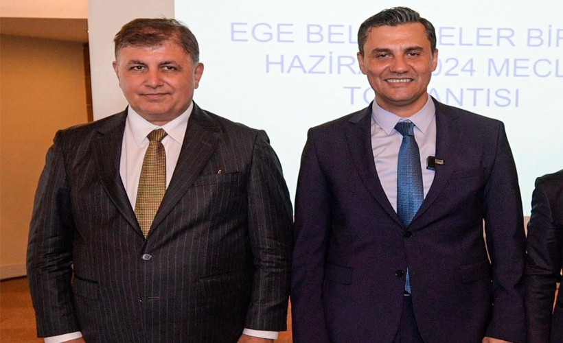 Başkan Tugay'dan Ferdi Zeyrek için başsağlığı mesajı: Güler yüzünle hatırlayacağız