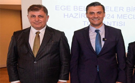 Başkan Tugay'dan Ferdi Zeyrek için başsağlığı mesajı: Güler yüzünle hatırlayacağız