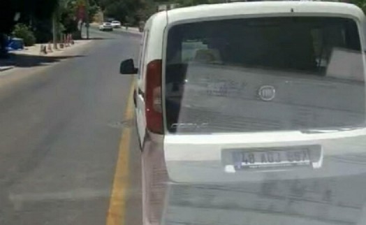 Bodrum'da ambulansa yol vermeyen sürücüye 933 lira ceza; olay anı kamerada