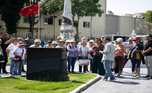 Bornova'da çınarlar için tarih ve doğa gezisi