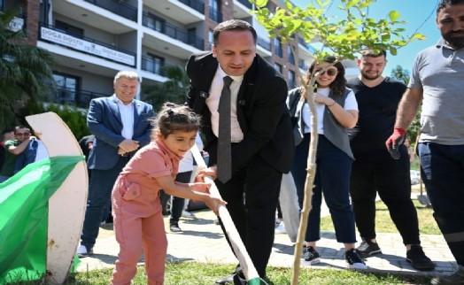 Bornova'dan Yeşil Dönüşüm hamlesi: Parklarda su tasarrufu başlıyor
