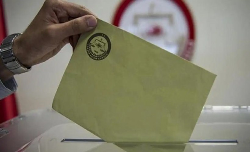 ‘Bu pazar seçim olsa…’: CHP zirvede, üçüncü parti değişti!