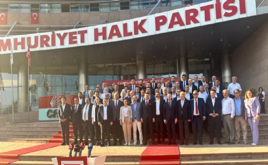 CHP'nin 81 il başkanı Özel'e desteğini açıkladı, Kılıçdaroğlu'na çağrı yaptı
