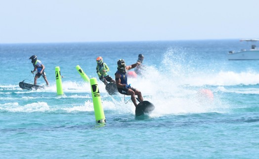 Çeşme'de Dünya Motosurf Şampiyonası heyecanı başladı