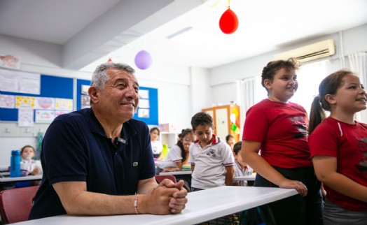 Çocuklardan Başkan Günay'a mektup: Günay duygu dolu anlar yaşadı