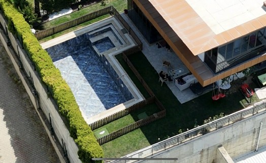 Ferdi Zeyrek'in evinin havuzu boşaltıldı çevresi çitlerle çevrildi