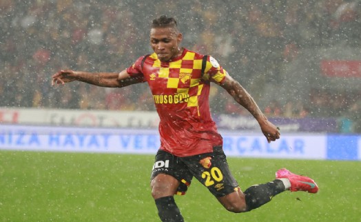 Göztepe'de Miroshi'ye Alman kancası