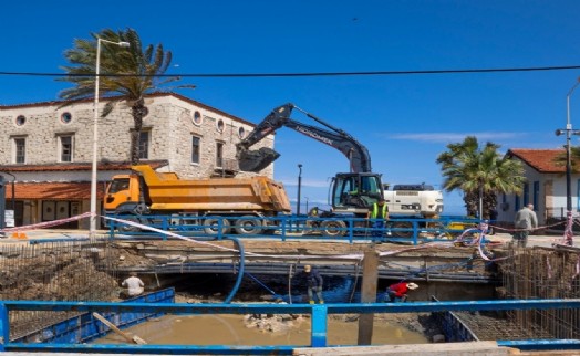 İZSU'dan Çiftlikköy Deresi'ne müdahale: Artık daha güvenli