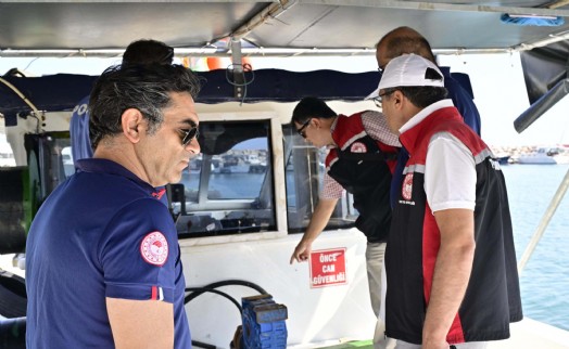 İzmir'de su ürünleri denetimlerinde 1 milyon 246 bin lira ceza