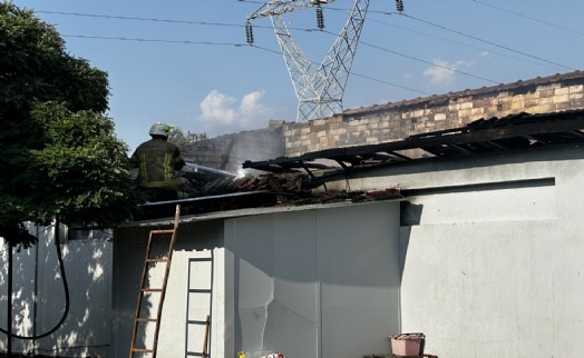 İzmir'de yangın dehşeti; minik Muhammet'in durumu ağır