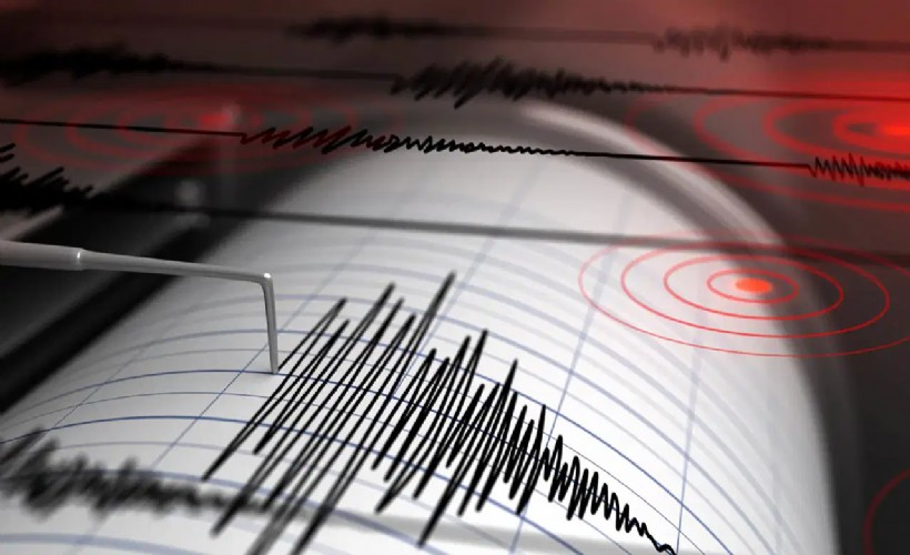 Kandilli duyurdu: Hakkari’de deprem!