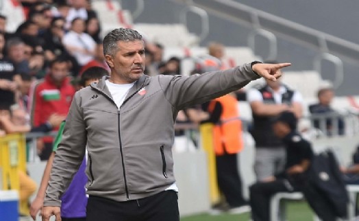 Karşıyaka'da Yıldırım yolcu