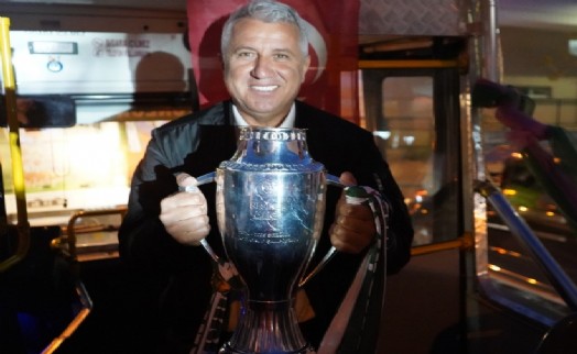 Karşıyaka'da başkan krizi sürüyor: Kulüp, sponsor arayışında