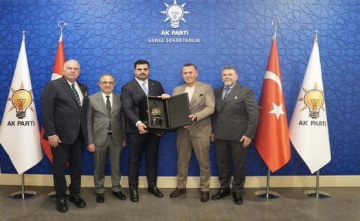 Karşıyaka'da en kritik hafta: Adayların sponsor avı sürüyor