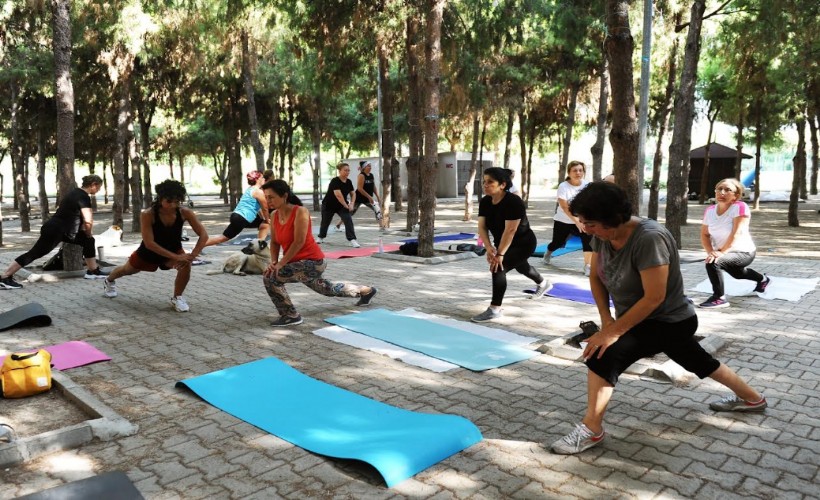 Karşıyaka’nın parklarında spor keyfi başladı