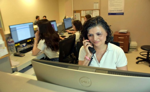 Kendisi gibi kanser hastalarına rehberlik yapıyor