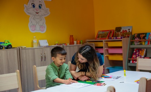 Konak'ta annelere kolaylık, çocuklara oyun