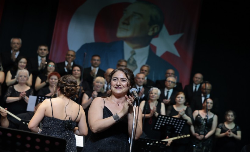 Konak’ta türkü şöleni