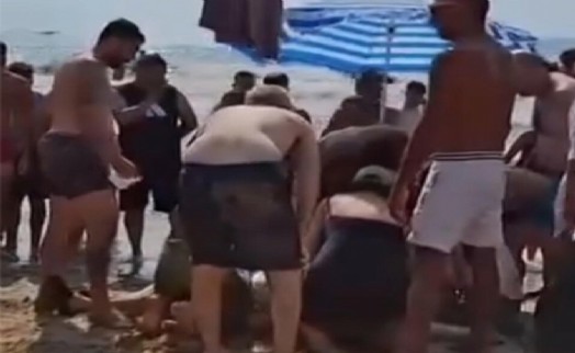 Kuşadası'nda denize giren 2 kişi boğuldu