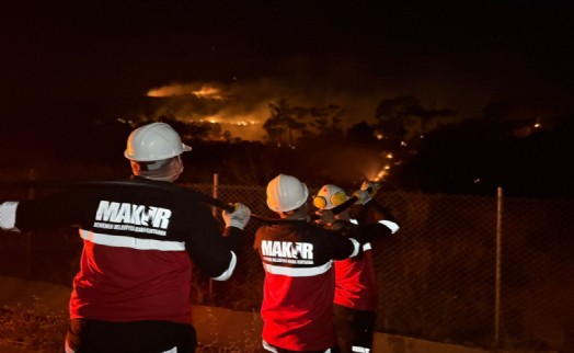 Menemen Belediyesi alevlere karşı tüm gücüyle savaştı