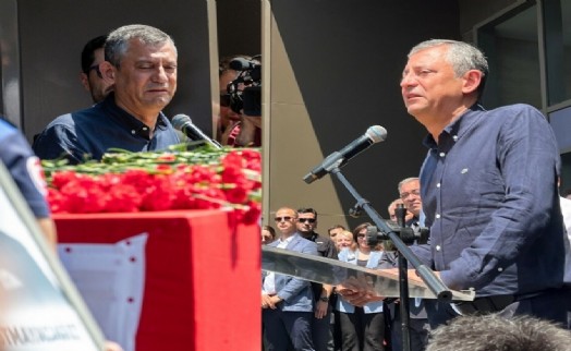 Özgür Özel'den Ferdi Zeyrek'e zor veda: Gözyaşlarına boğuldu