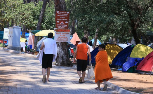 'Sakin Şehir' Akyaka, kampçıların gözdesi oldu