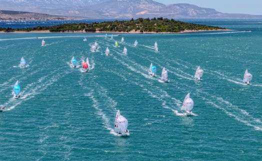 420 Dünya Şampiyonası'nda ilk gün yarışları tamamlandı