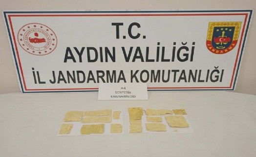 A4 kağıdına emdirilmiş uyuşturucuyla yakalandı